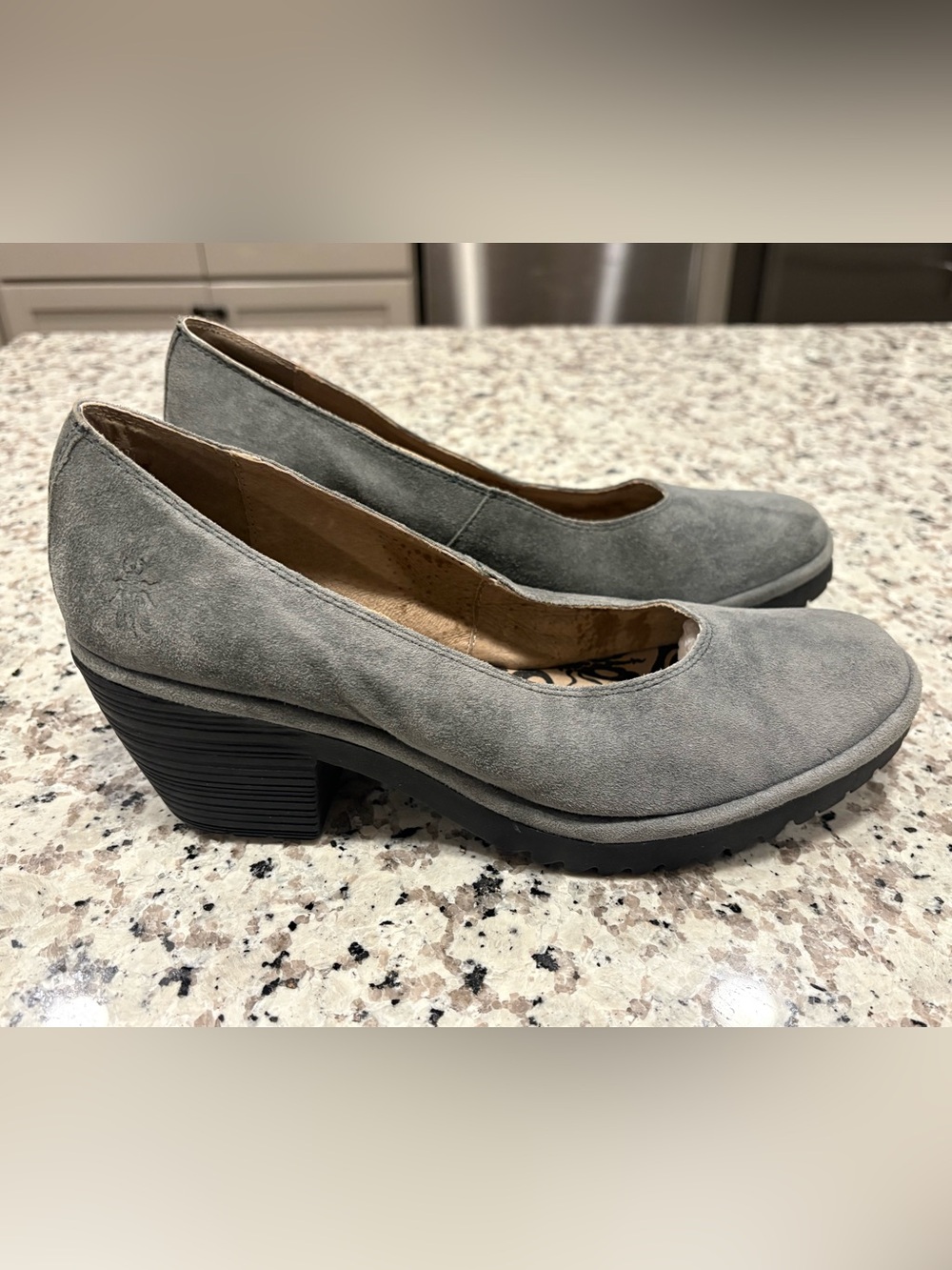 FLY London Walo Pumps Women’s EU Size 39 Grey Suede Pre-Loved Slip-On Heels